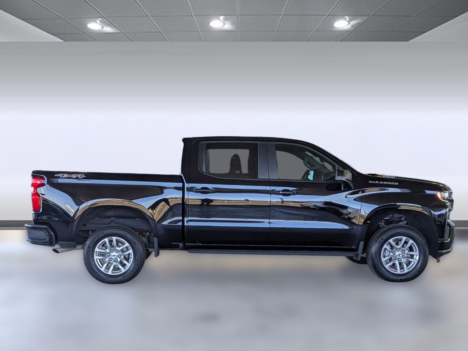 Used 2021 Chevrolet Silverado 1500 RST w/ Bed Protection Package image 6