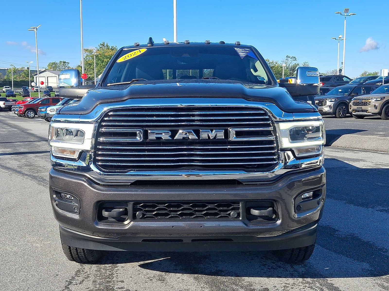 Used 2024 RAM 3500 Laramie w/ Safety Group AWD/4WD image 2
