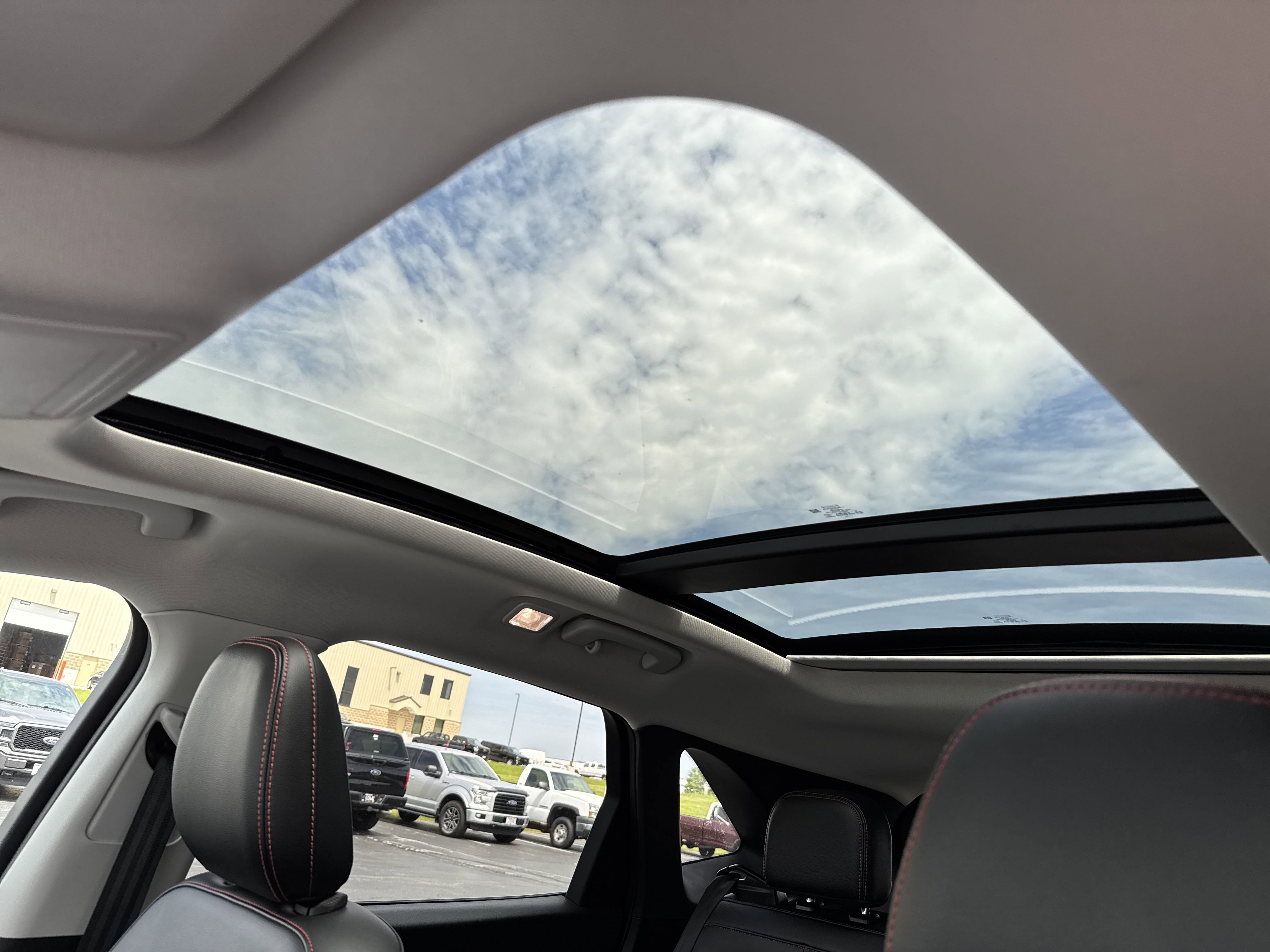 Certified 2022 Ford Escape SEL w/ SEL Stealth AWD Package image 42