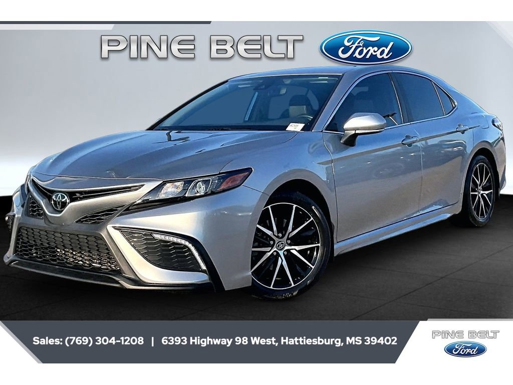 Used 2022 Toyota Camry SE FWD image 10