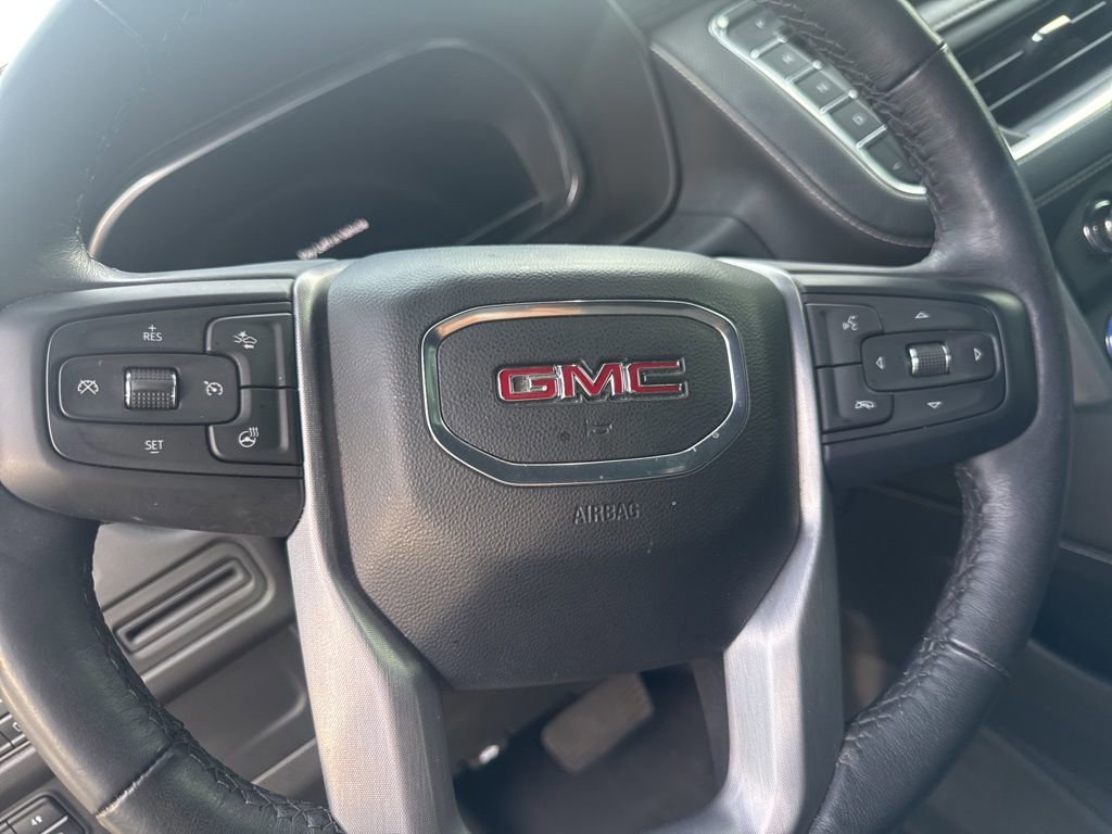 Used 2022 GMC Yukon SLT w/ SLT Premium Package image 8