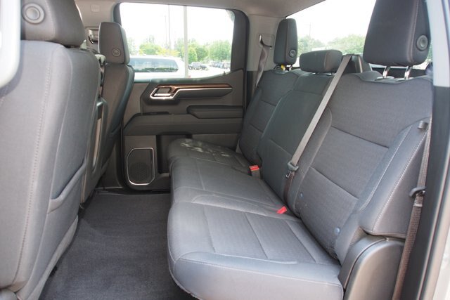 Used 2023 Chevrolet Silverado 1500 LT AWD/4WD image 18