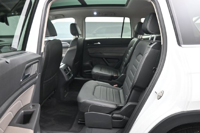 Used 2023 Volkswagen Atlas SEL Premium AWD/4WD image 21