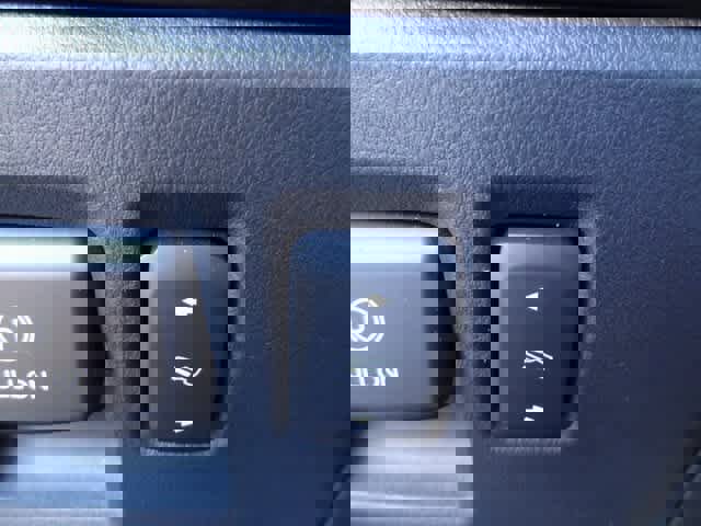 Certified 2023 Ford F150 Lariat image 18