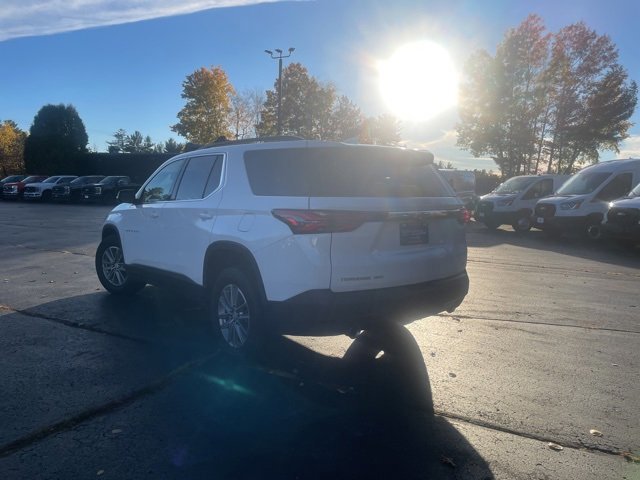 Used 2023 Chevrolet Traverse LT image 4