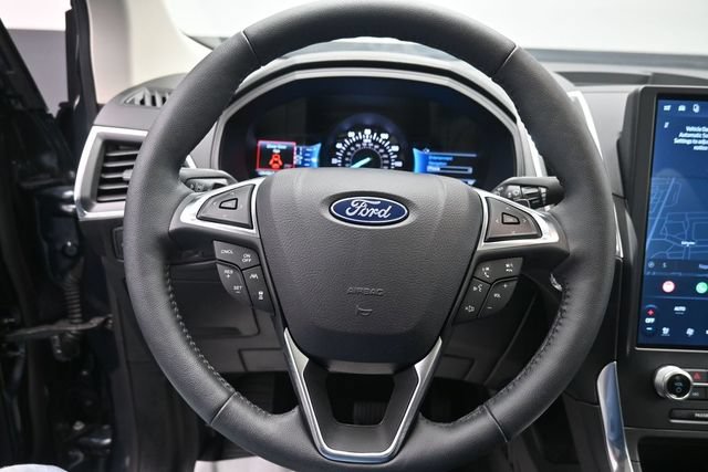 Certified 2024 Ford Edge Titanium w/ Equipment Group 301A AWD/4WD image 16