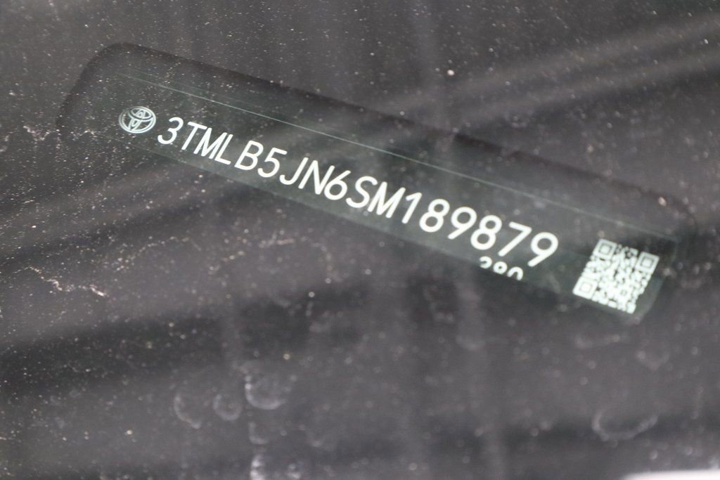 Used 2025 Toyota Tacoma SR5 image 36