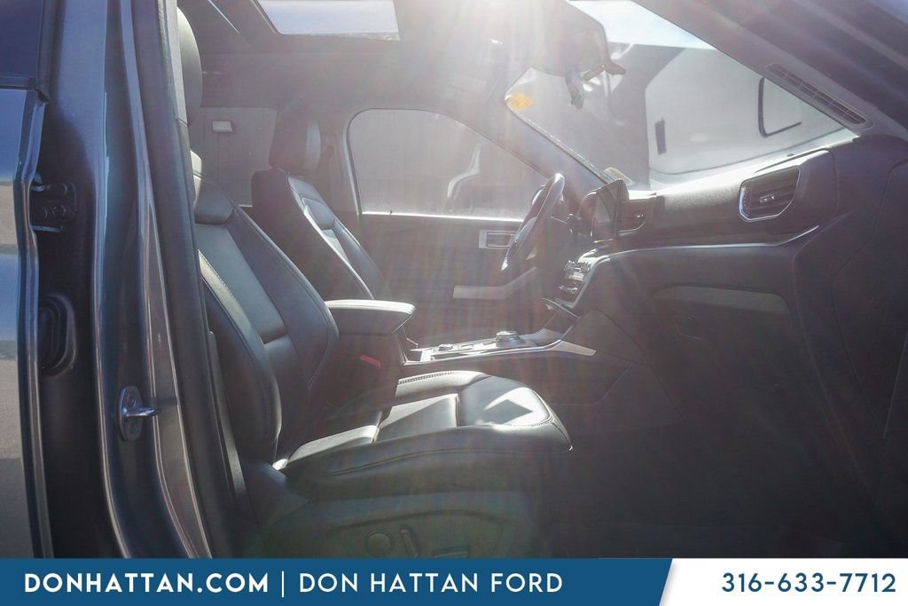 Certified 2022 Ford Explorer XLT w/ Equipment Group 202A AWD/4WD image 28