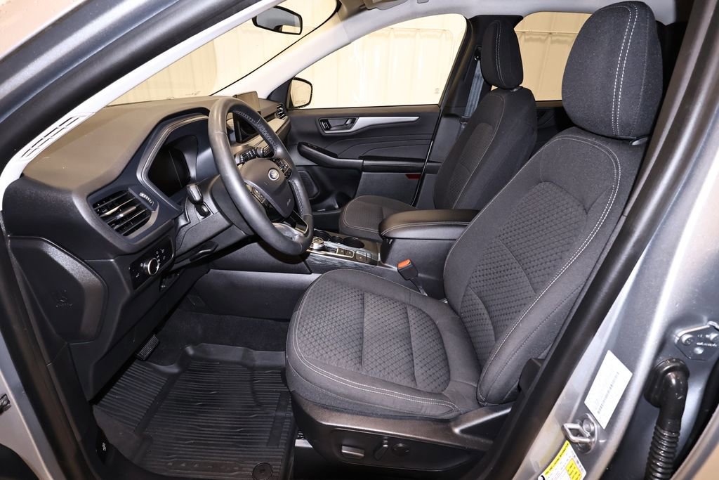 Certified 2023 Ford Escape Active AWD/4WD image 16