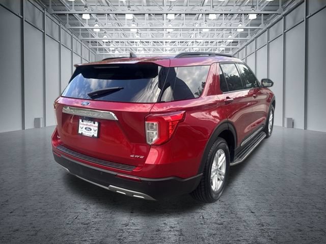 Certified 2022 Ford Explorer XLT w/ Equipment Group 202A AWD/4WD image 7