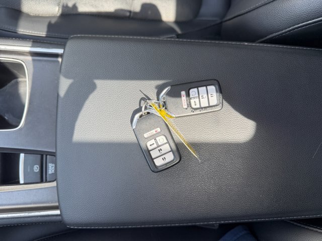 Used 2021 Honda Accord Touring image 30
