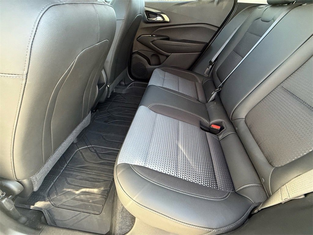 Used 2024 Chevrolet Trax LT image 13