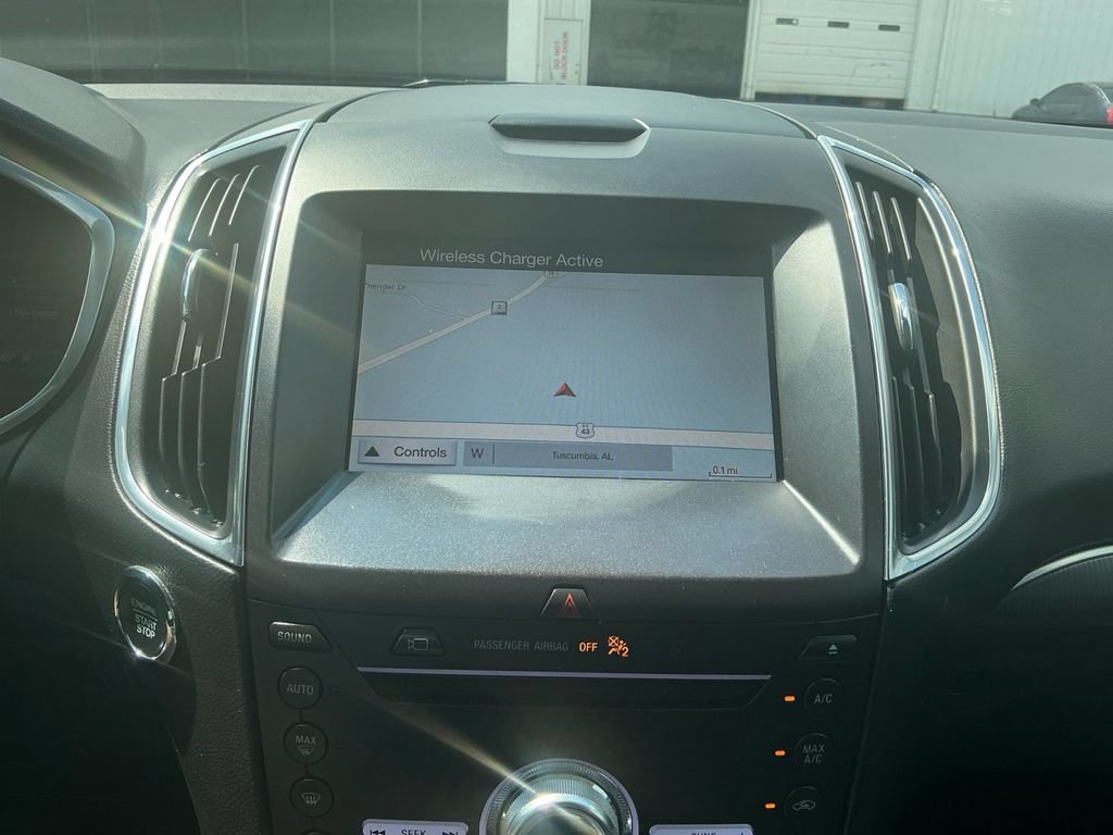 Certified 2019 Ford Edge Titanium w/ Equipment Group 301A FWD image 26