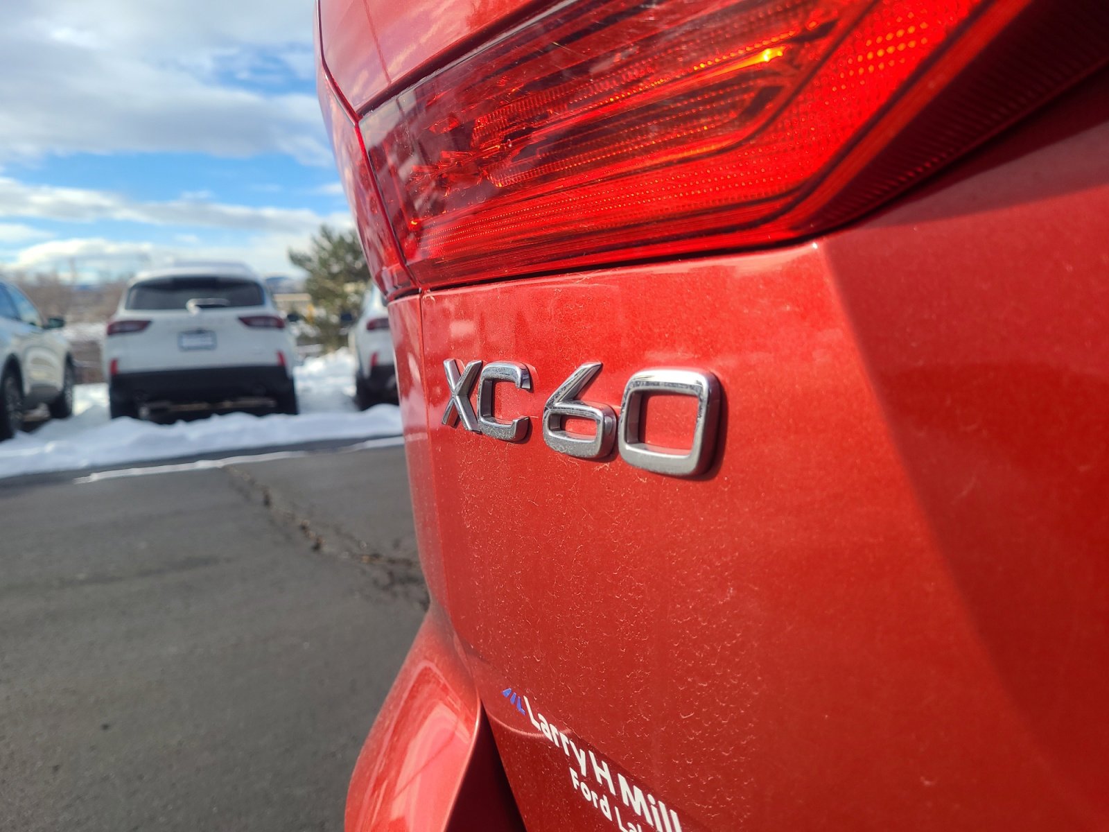 Used 2019 Volvo XC60 T5 Momentum w/ Premium Package image 23