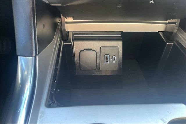 Certified 2022 Ford Explorer XLT w/ Equipment Group 202A image 32