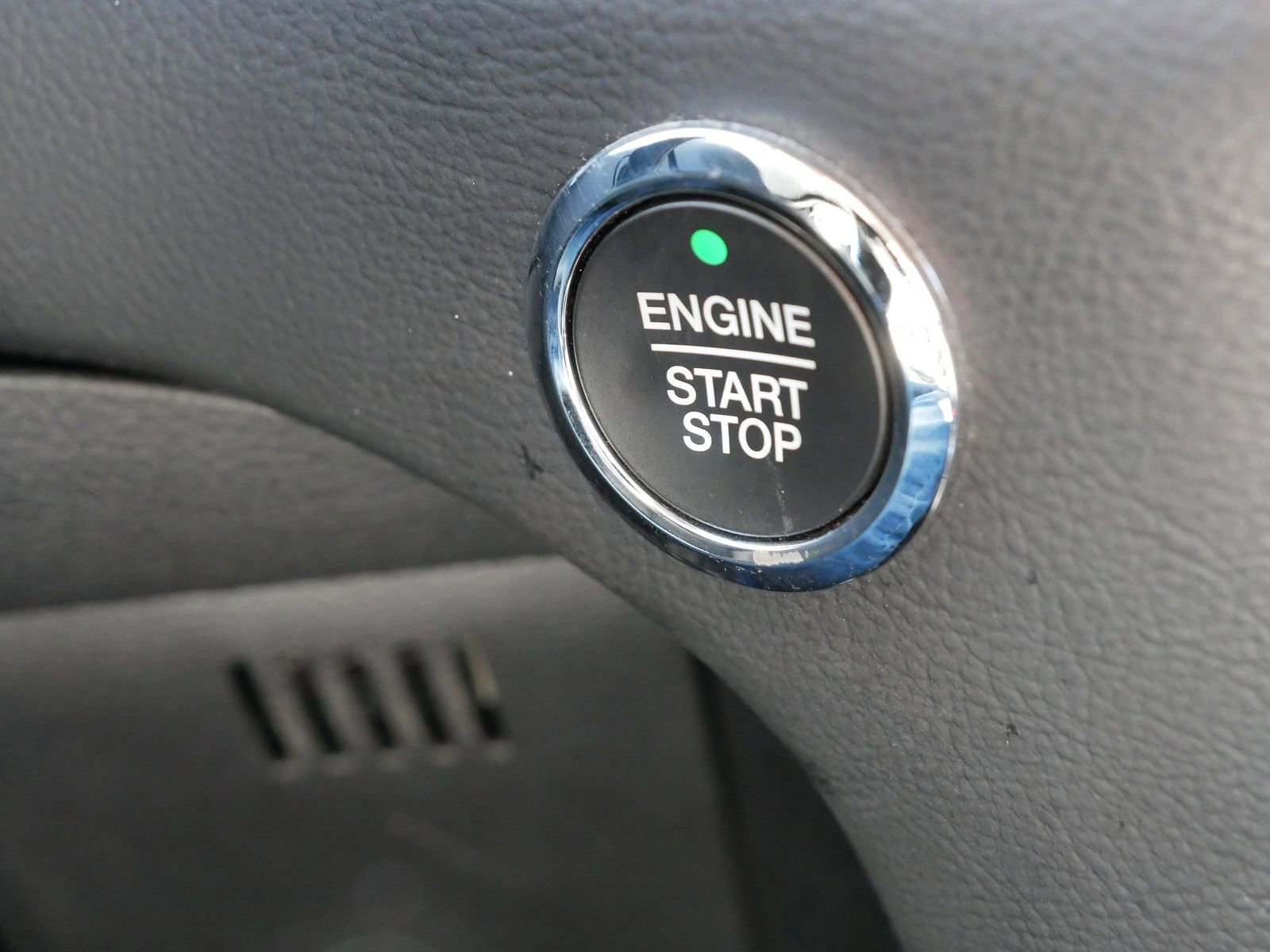 Certified 2022 Ford Edge SE AWD/4WD image 30