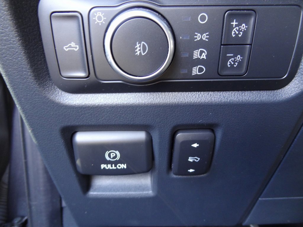 Certified 2022 Ford F150 XLT w/ Equipment Group 302A High image 10