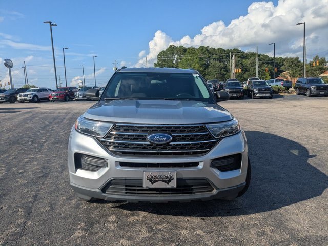 Certified 2023 Ford Explorer XLT AWD/4WD image 3