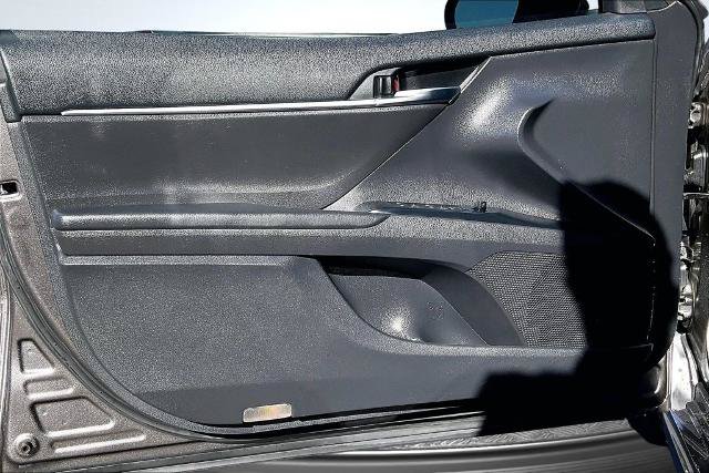 Used 2019 Toyota Camry SE FWD image 23