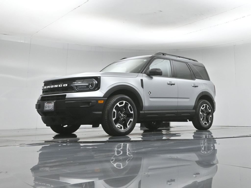 Certified 2022 Ford Bronco Sport Outer Banks w/ Tech Package AWD/4WD image 48
