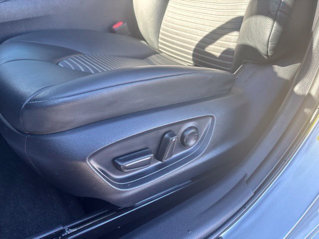 Used 2024 Toyota Camry SE FWD image 15