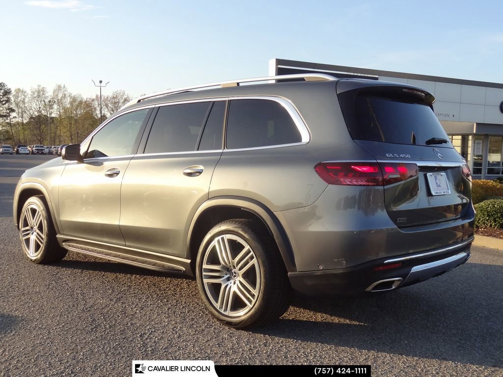 Used 2024 Mercedes-Benz GLS 450 4MATIC image 3