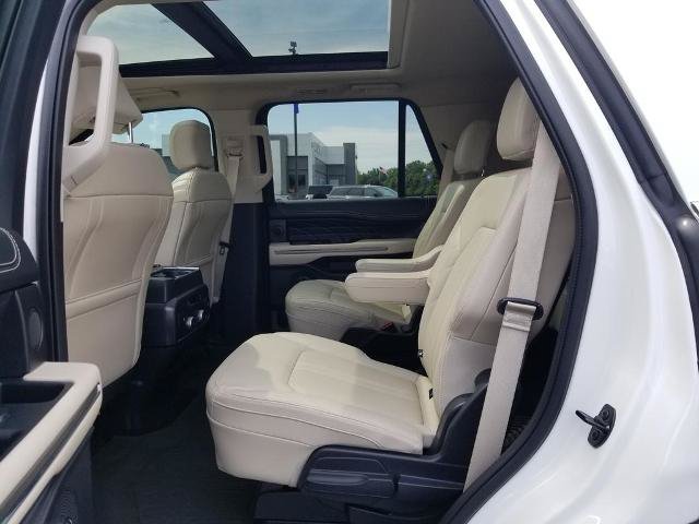 Certified 2022 Ford Expedition Platinum AWD/4WD image 16