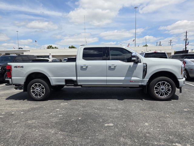 Certified 2026 Ford F350 Platinum w/ Platinum Plus Package AWD/4WD image 4