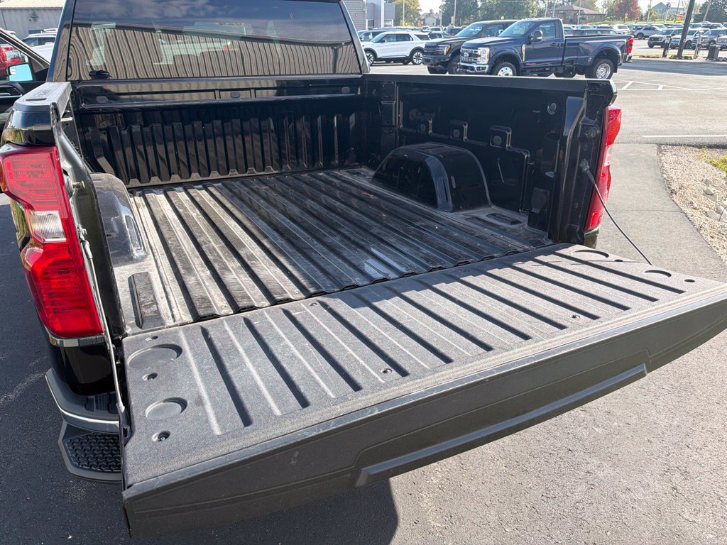 Used 2024 Chevrolet Silverado 1500 LT AWD/4WD image 15