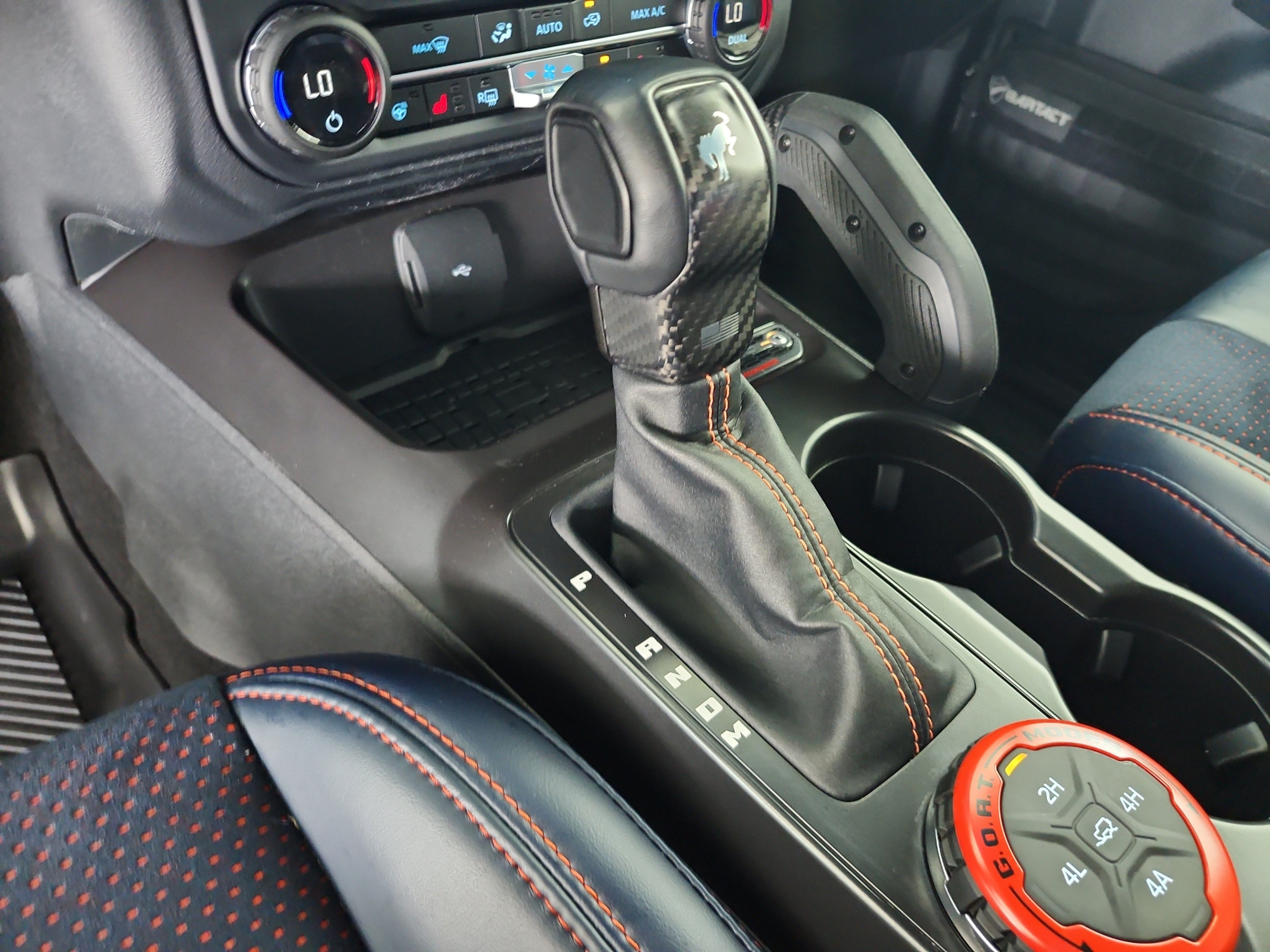 Certified 2024 Ford Bronco Raptor w/ Interior Carbon Fiber Pack 6 AWD/4WD image 14