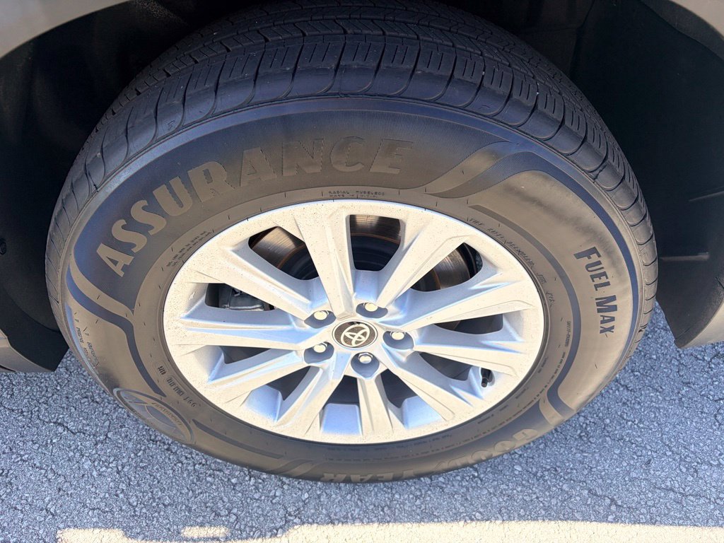 Used 2026 Toyota Grand Highlander FWD image 33