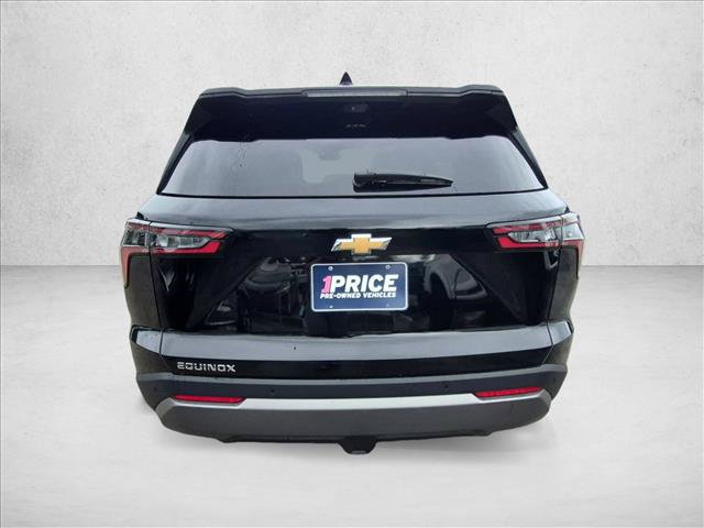 Used 2025 Chevrolet Equinox LT w/ Convenience Package II FWD image 7