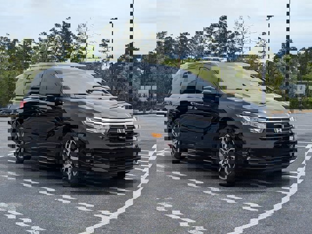 Used 2024 Honda Odyssey Touring image 7