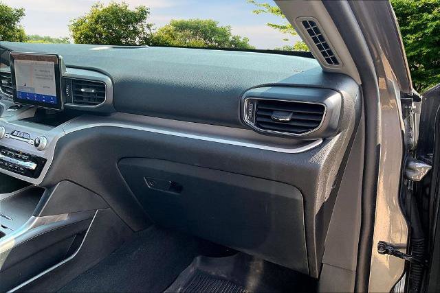 Certified 2023 Ford Explorer XLT w/ Equipment Group 202A image 16