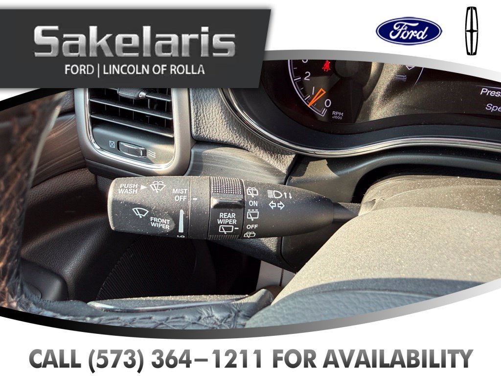 Used 2021 Jeep Grand Cherokee Laredo w/ Security & Convenience Group AWD/4WD image 18
