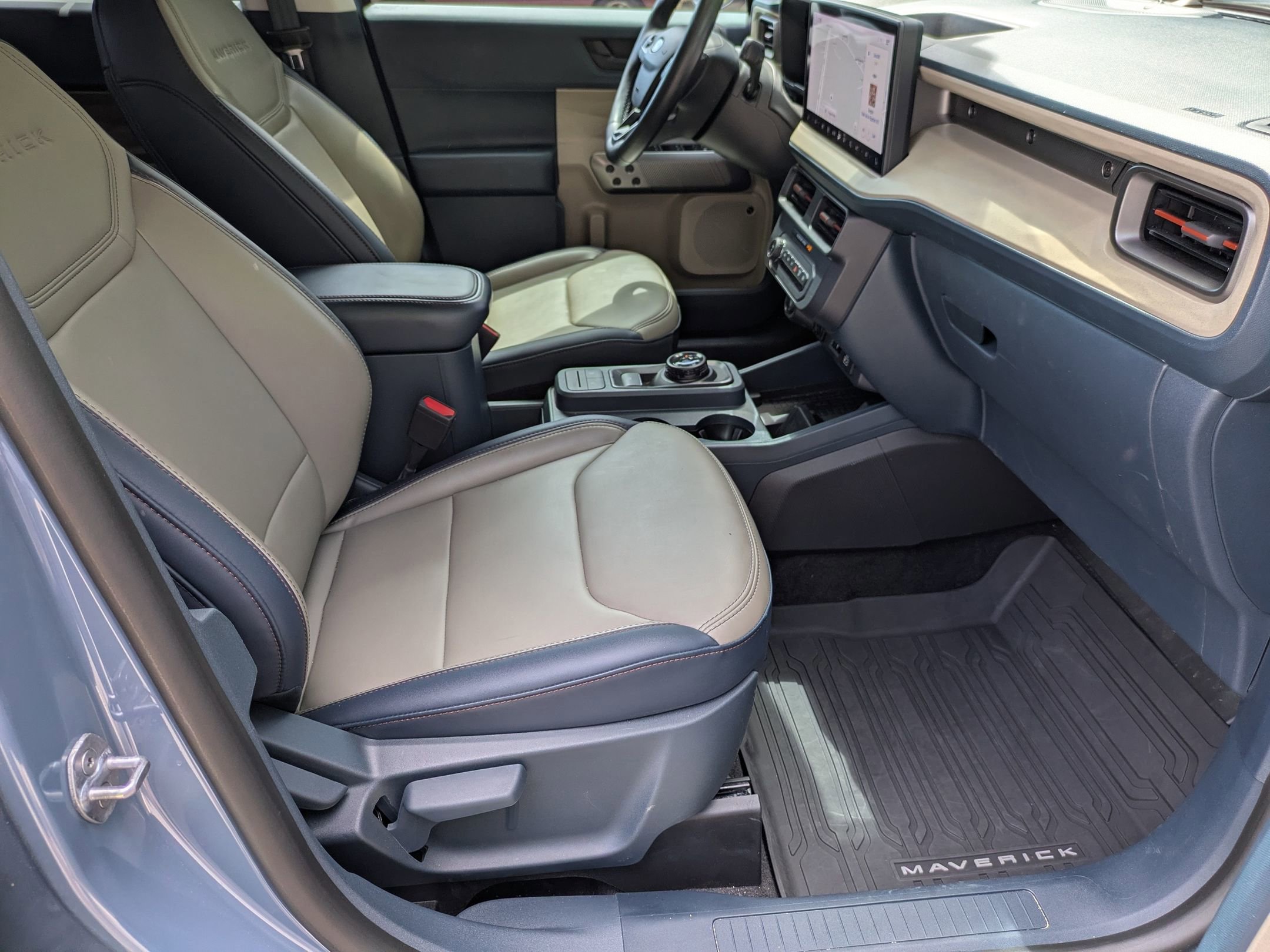 Certified 2025 Ford Maverick Lariat w/ 4K Tow Package image 39