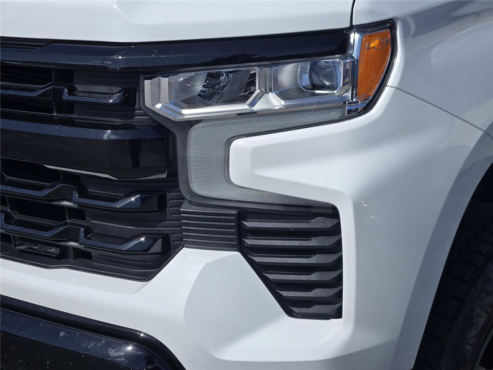 Used 2025 Chevrolet Silverado 1500 LT Trail Boss w/ Convenience Package II AWD/4WD image 10