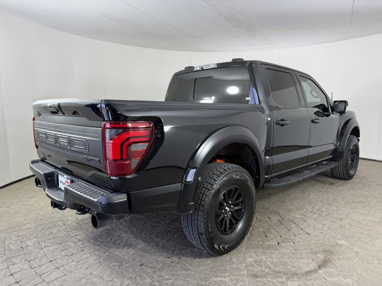 Certified 2024 Ford F150 Raptor AWD/4WD image 9