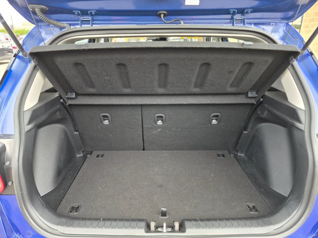 Used 2025 Hyundai Venue SEL FWD image 24