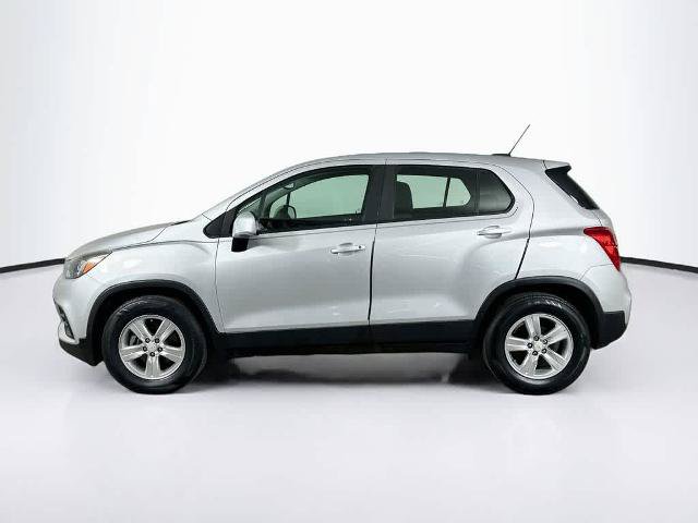 Used 2020 Chevrolet Trax LS FWD image 3