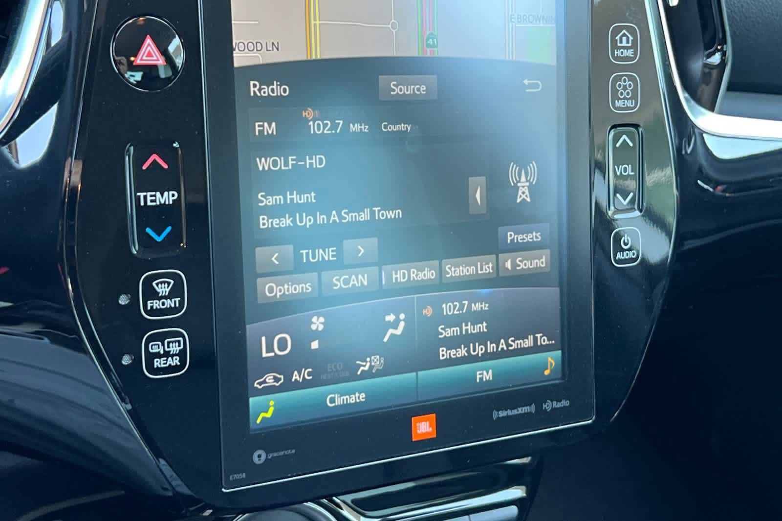 Used 2021 Toyota Prius Prime Limited w/ Carpet Mat Package (TMS) image 19