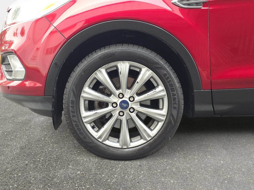 Certified 2018 Ford Escape Titanium AWD/4WD image 30