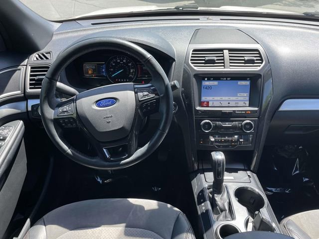 Certified 2017 Ford Explorer XLT w/ Equipment Group 202A image 9