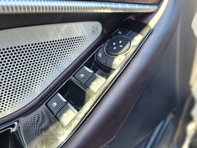 Certified 2025 Ford Explorer Platinum image 19