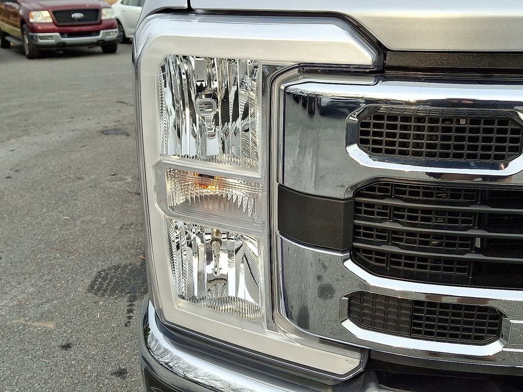 Certified 2024 Ford F250 XLT image 9