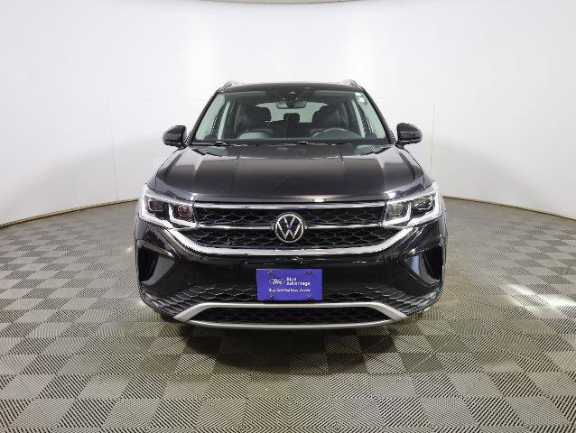 Used 2022 Volkswagen Taos SEL AWD/4WD image 3