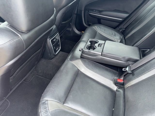 Used 2020 Dodge Charger SXT w/ Leather Interior Group RWD image 15