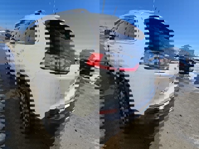 Used 2020 Jeep Cherokee Limited image 2