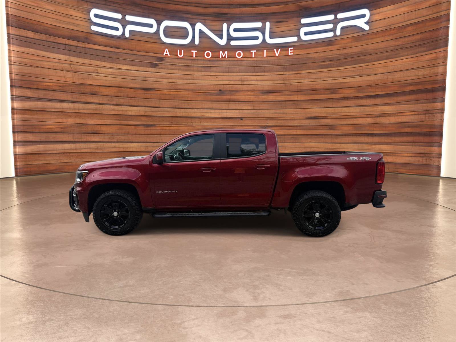 Used 2021 Chevrolet Colorado LT w/ LT Convenience Package AWD/4WD image 2