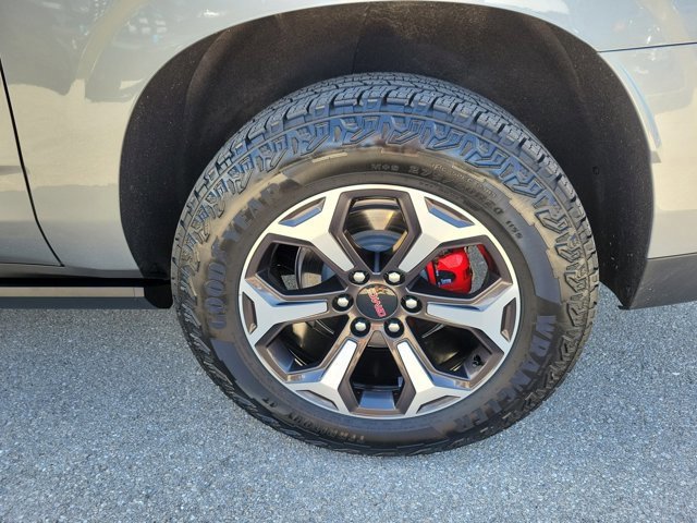 Used 2025 GMC Yukon XL AT4 Ultimate w/ LPO, Floor Liner Package image 11